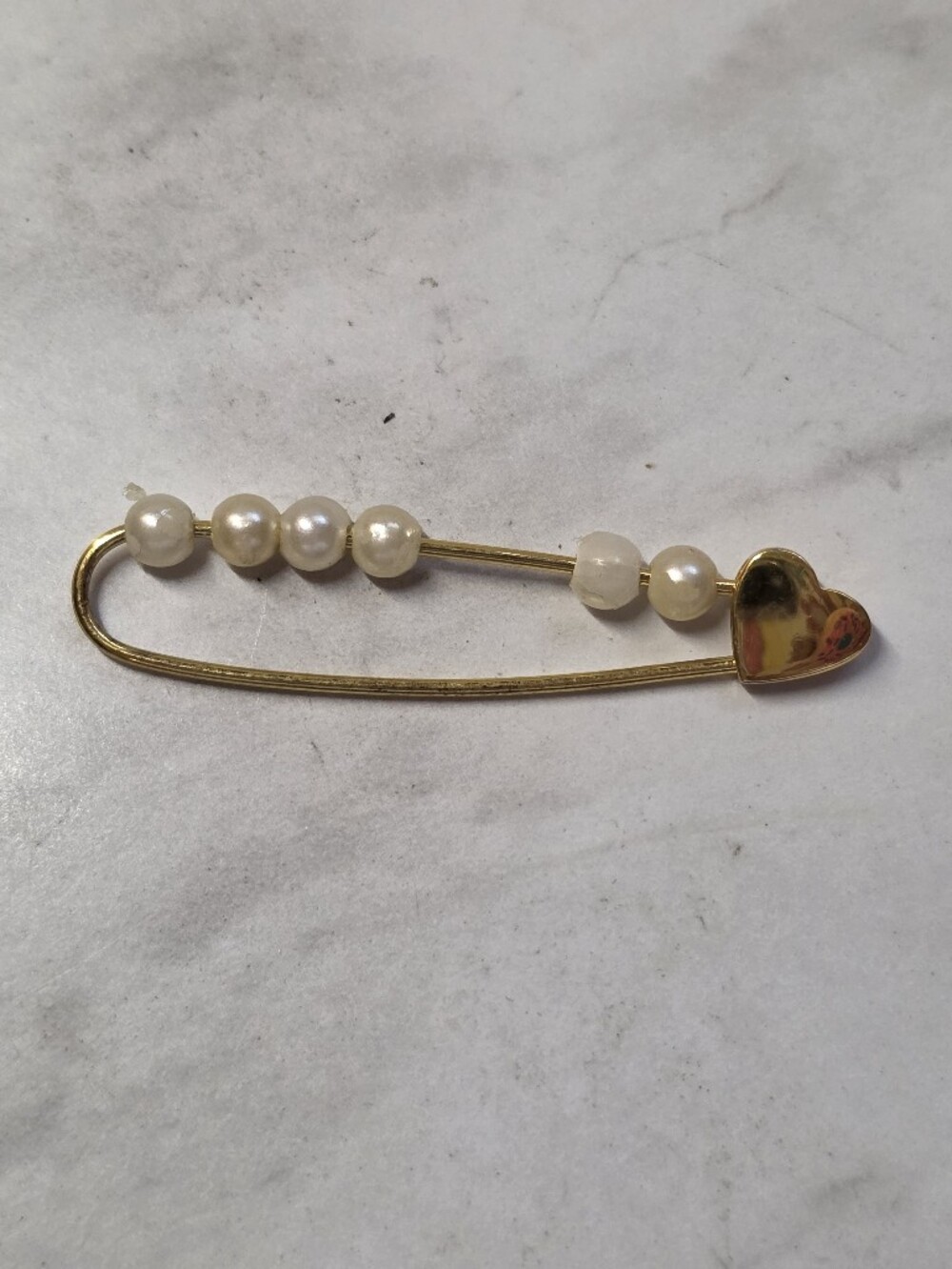 925 Gold Heart Safety Pin Brooch with Pearl Accents - White Pearls